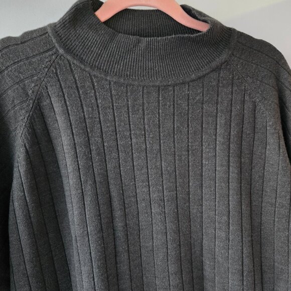Modern Woman Grey Blouse Gray Mockneck Turtleneck Short Sleeve Office Chic 18/20 - Picture 5 of 12